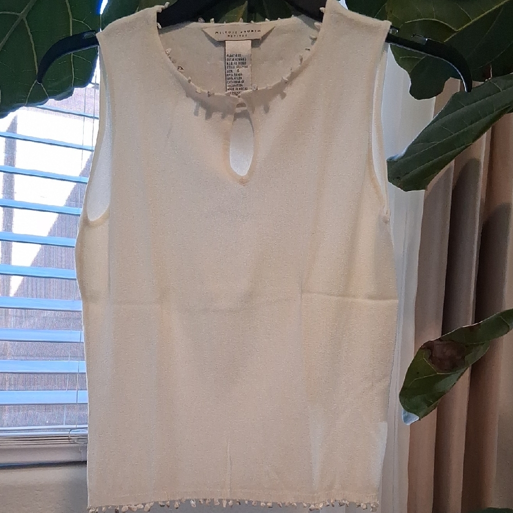 Elegant Ivory Sleeveless Top with Keyhole by Melrose STUDIO. New no tags.
